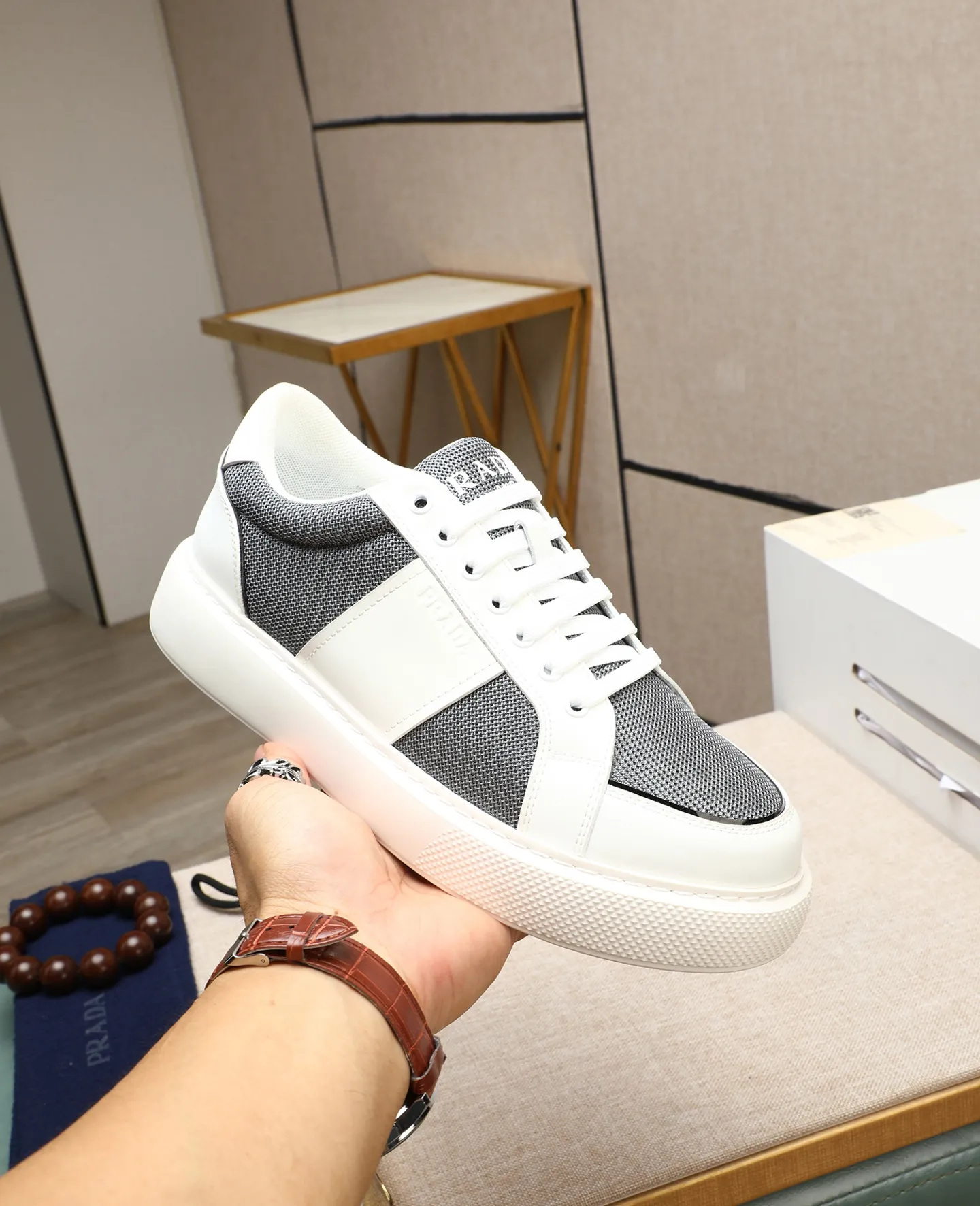 Men's shoes 💰580 [PRADA] Prada - High-end quality original order - Upper: 🔝 silk calfskin, brand canvas cloth, brand metal fasteners - Lining: mesh, foot pads; top-grade cowhide - Outsole: ultra-light TPU foam; molded outsole - Ultra-high quality control·Fine workmanship: highlighted (high-end·luxury·grade) -Size: 38-44 (45 can be customized) Wang